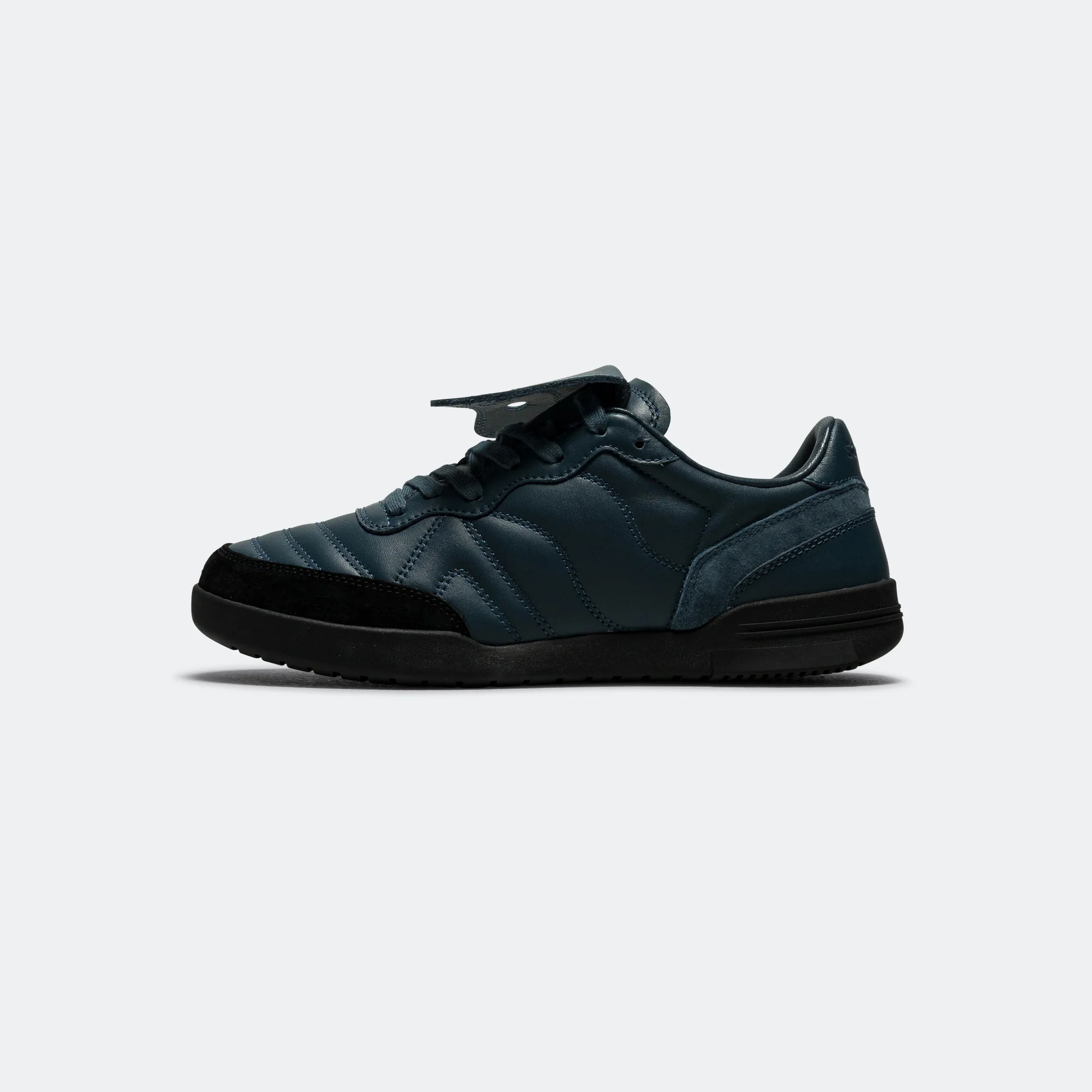 5861 Silo - Navy/Black