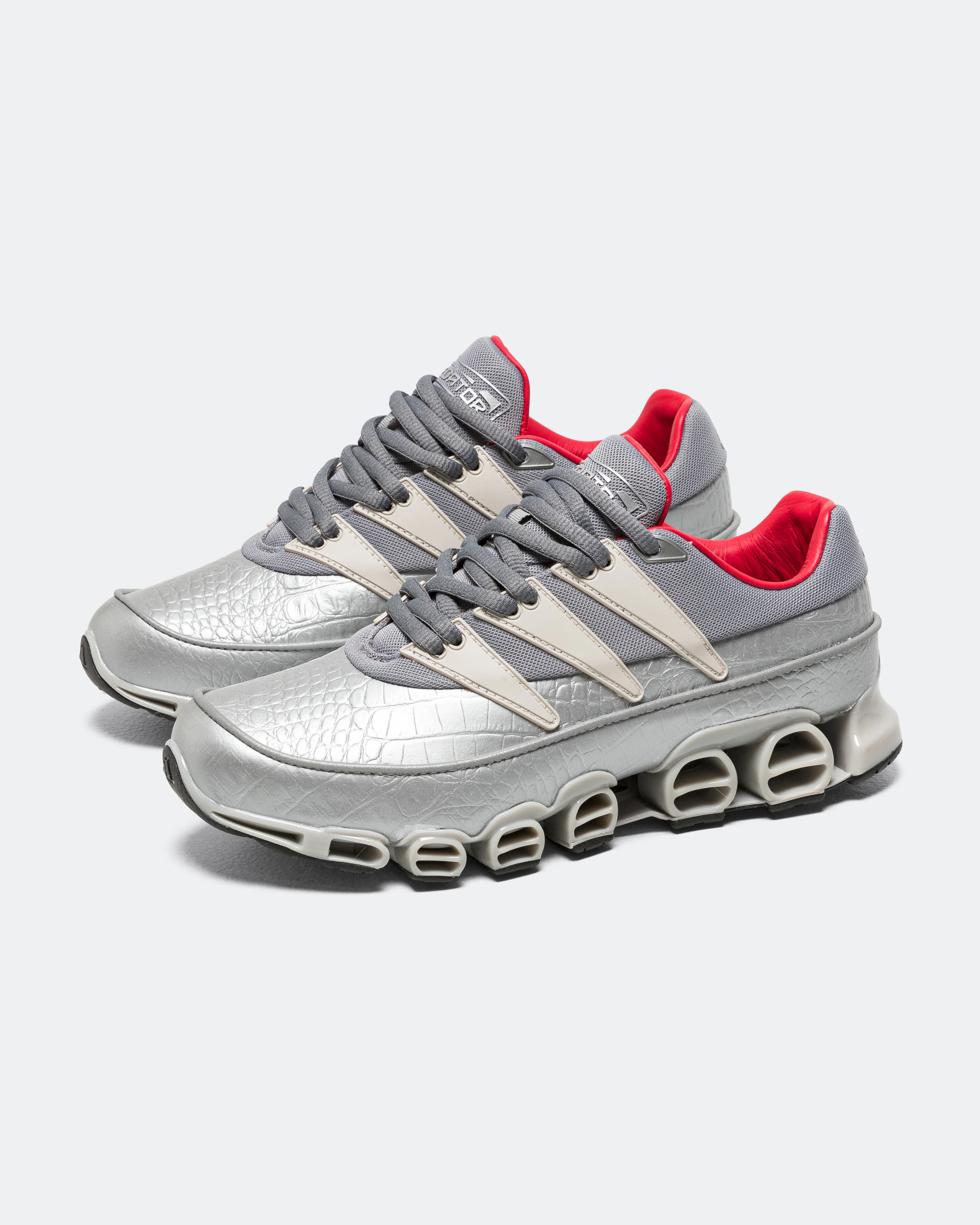 Predator 94 Megaride - Iron Metallic/Grey One-Core Black - Image 2