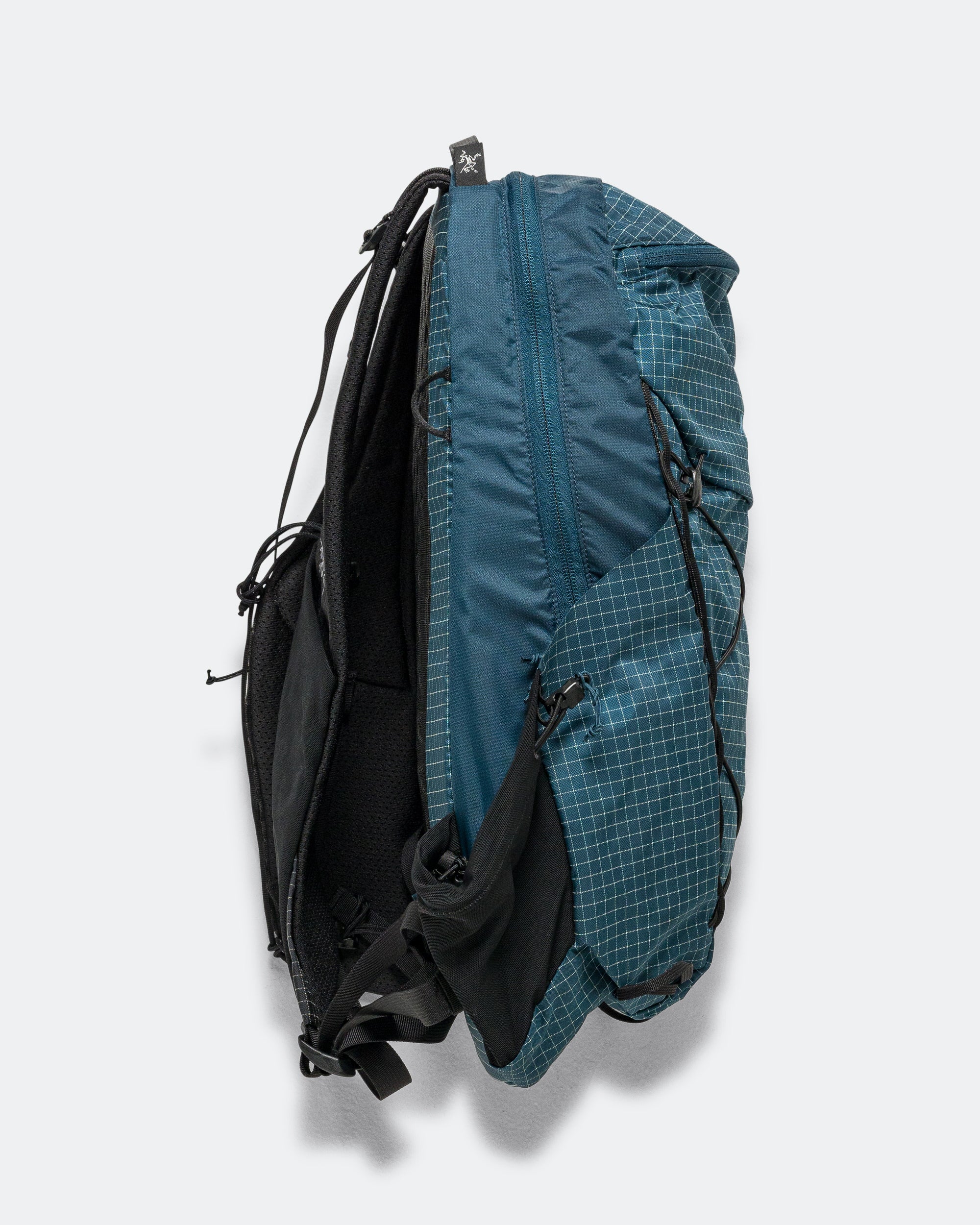 Aerios 18 Backpack - Nightscape - Image 5