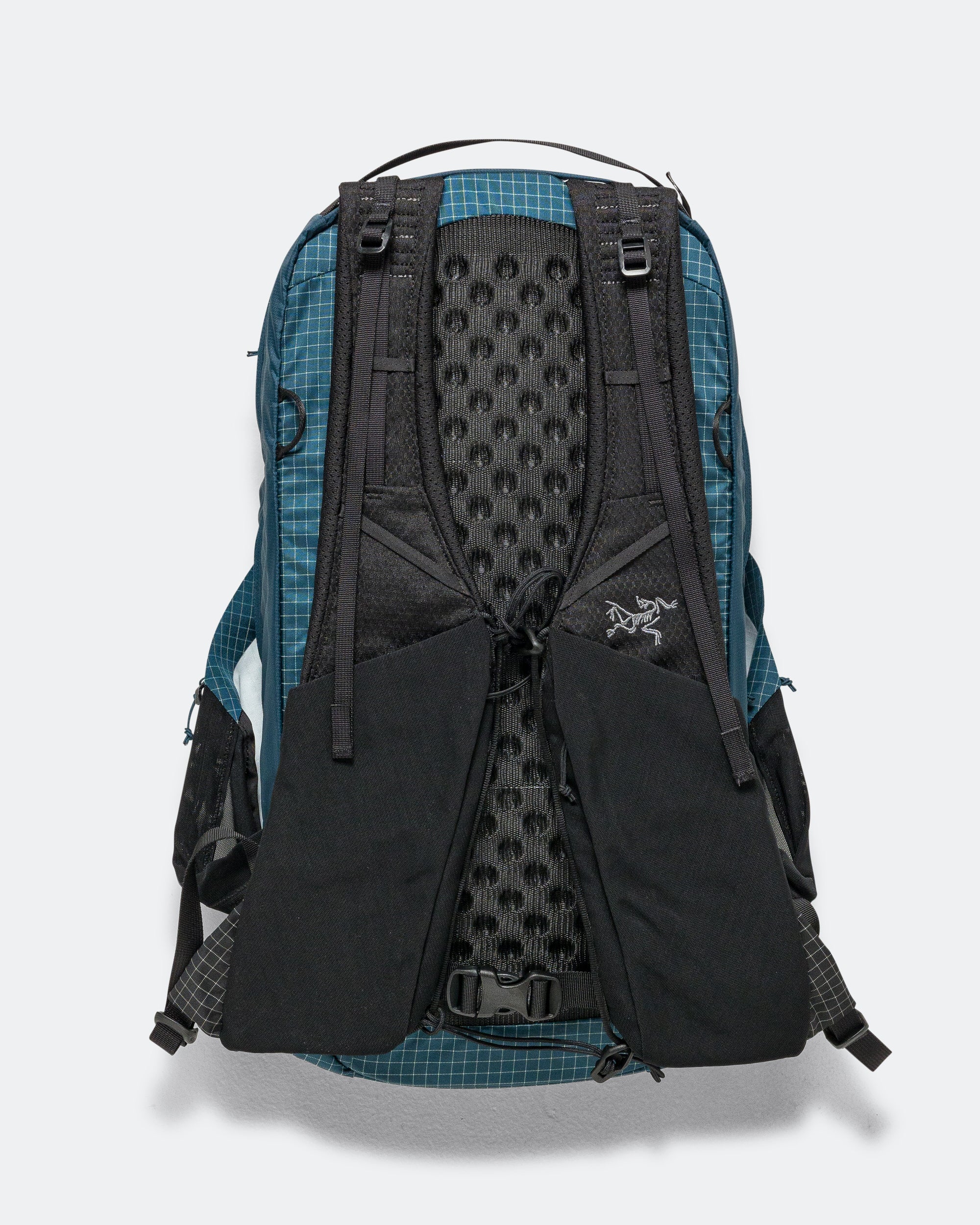 Aerios 18 Backpack - Nightscape - Image 6