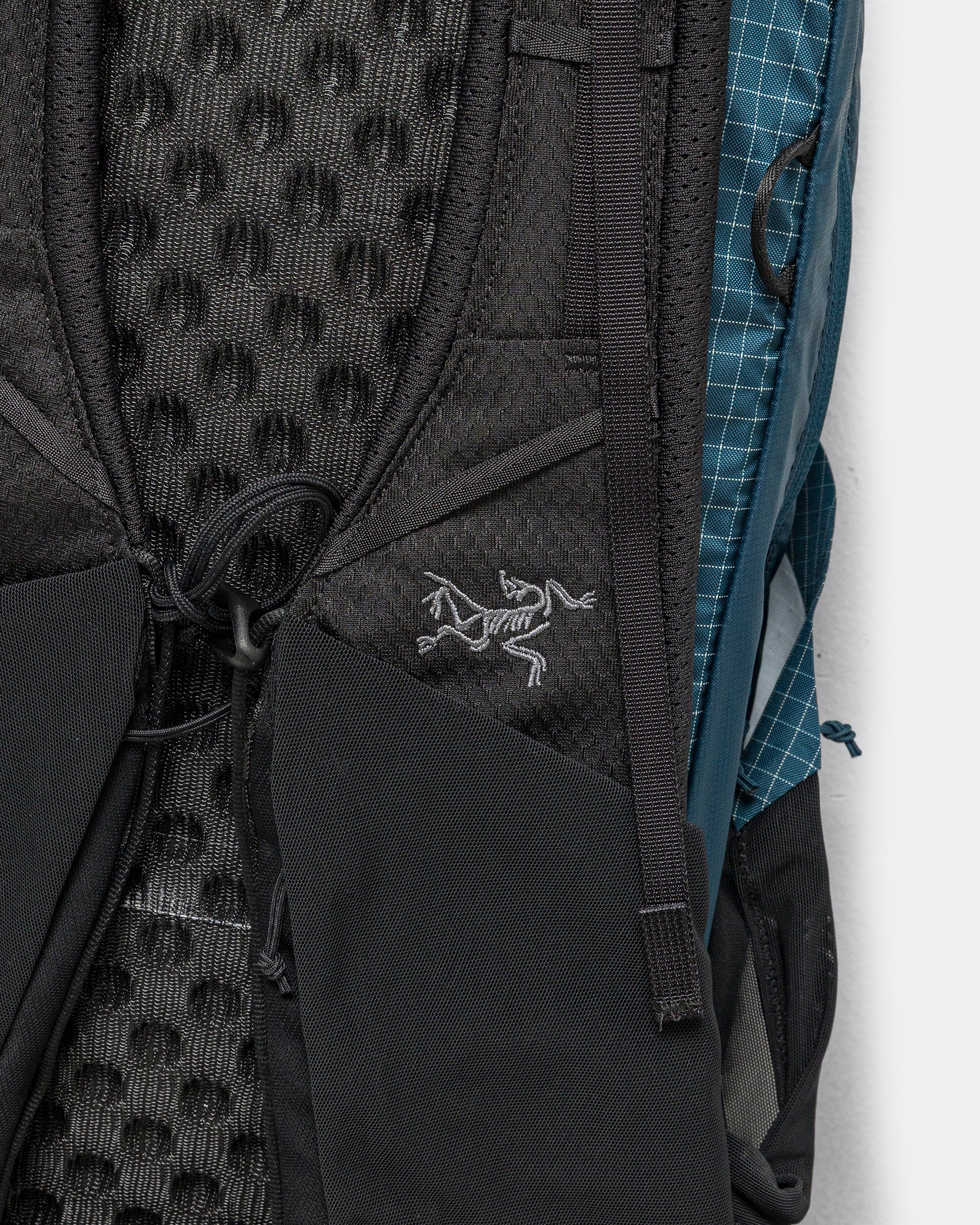 Aerios 18 Backpack - Nightscape - Image 7