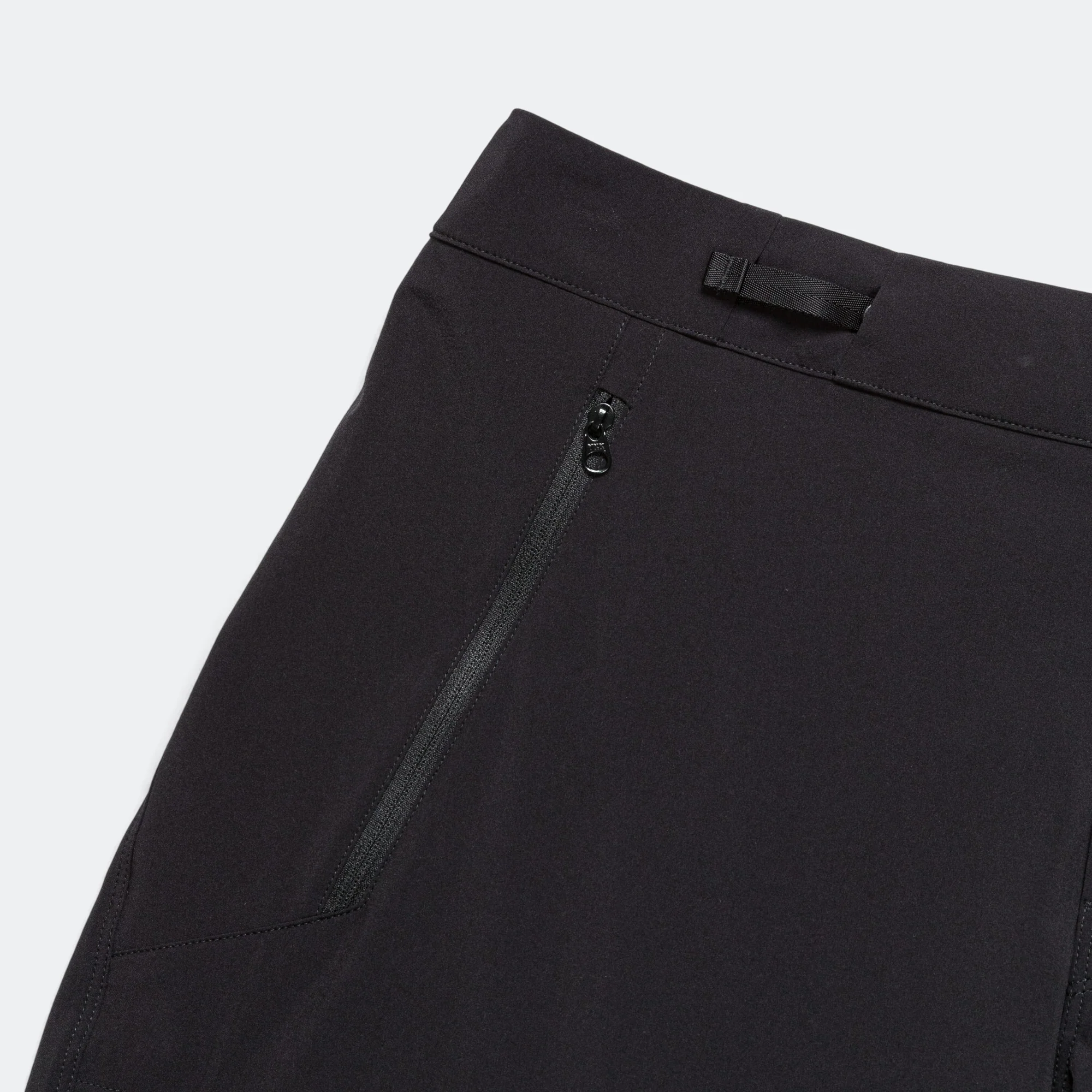 Gamma Lightweight 9" Short - Black - Image 3