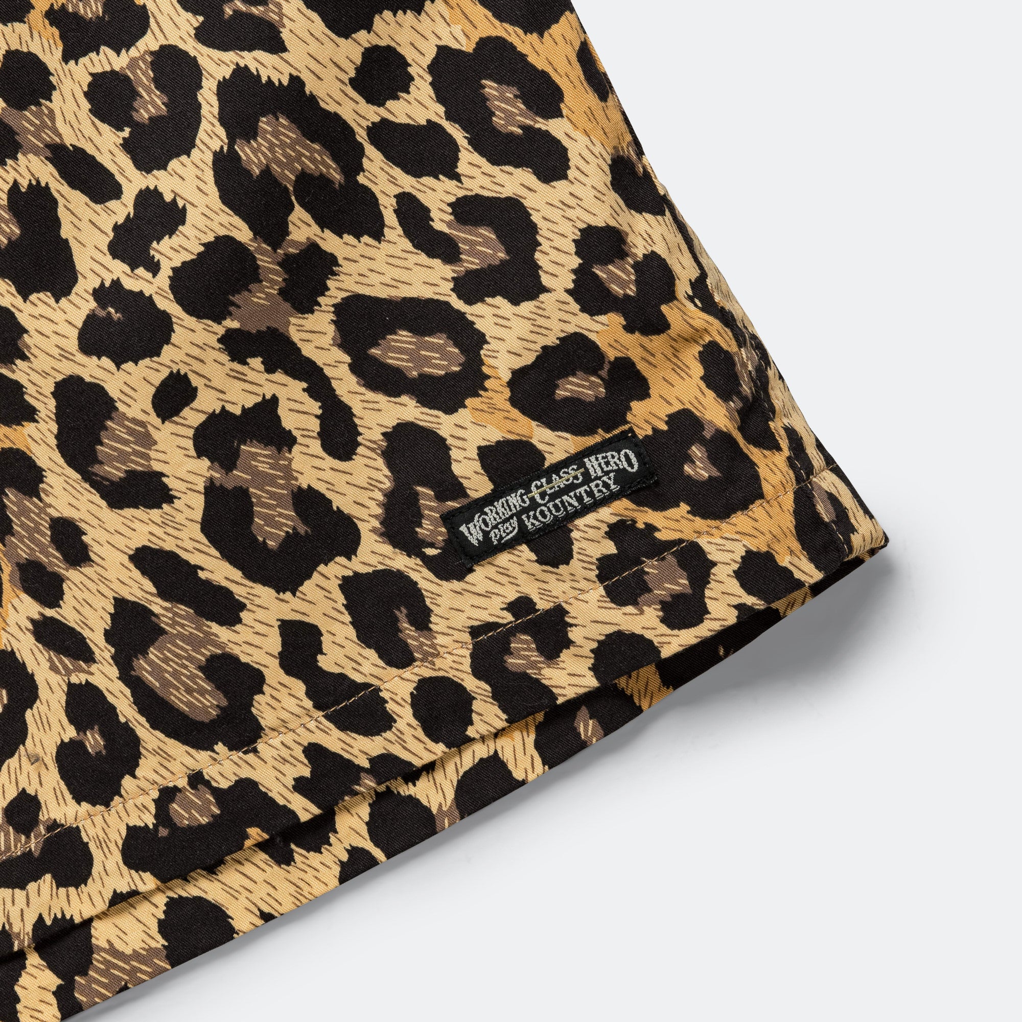 Combed Burberry Leopard EASY Short Pants - Image 4