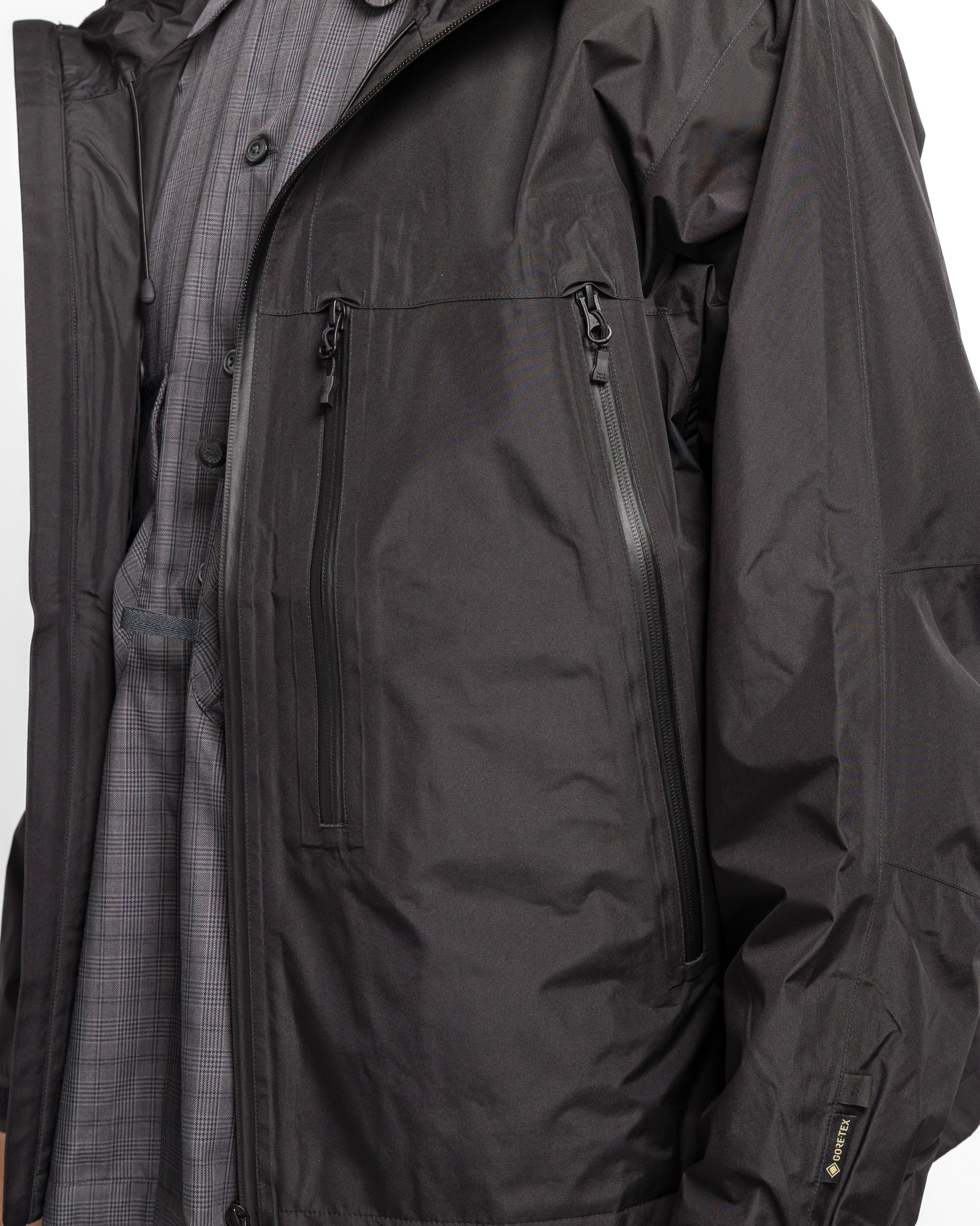 GORE-TEX Tech Mil Shell Jacket - Black - Image 5