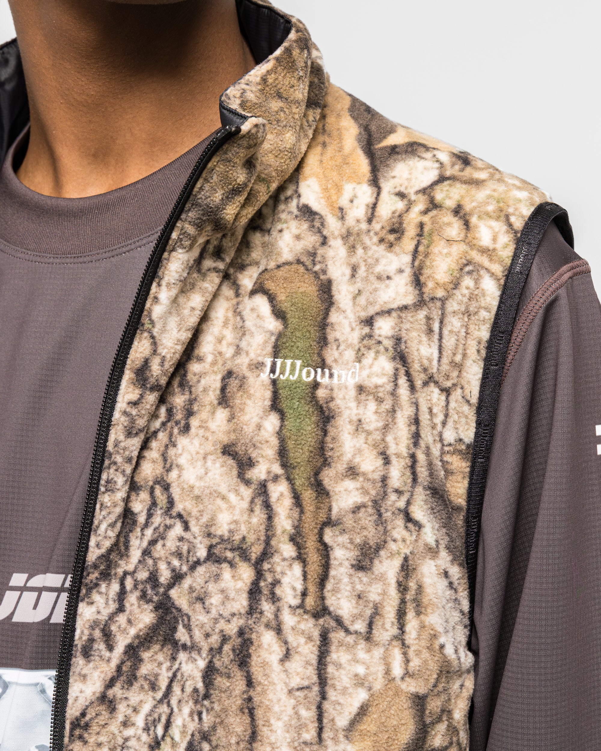 Reversible Vest x JJJJound - Black - Image 9