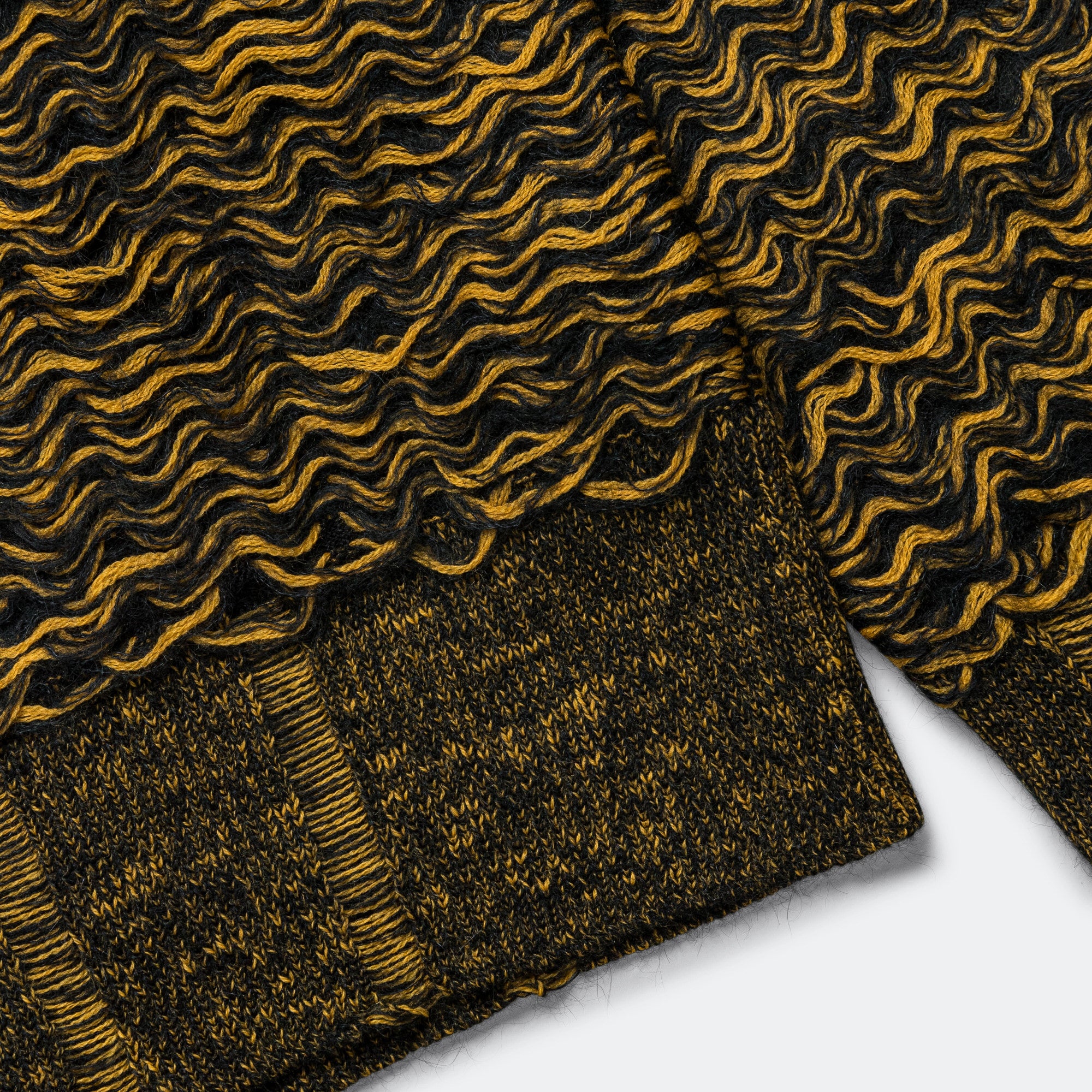 Hairy Wave Crewneck - Black/Yellow - Image 6