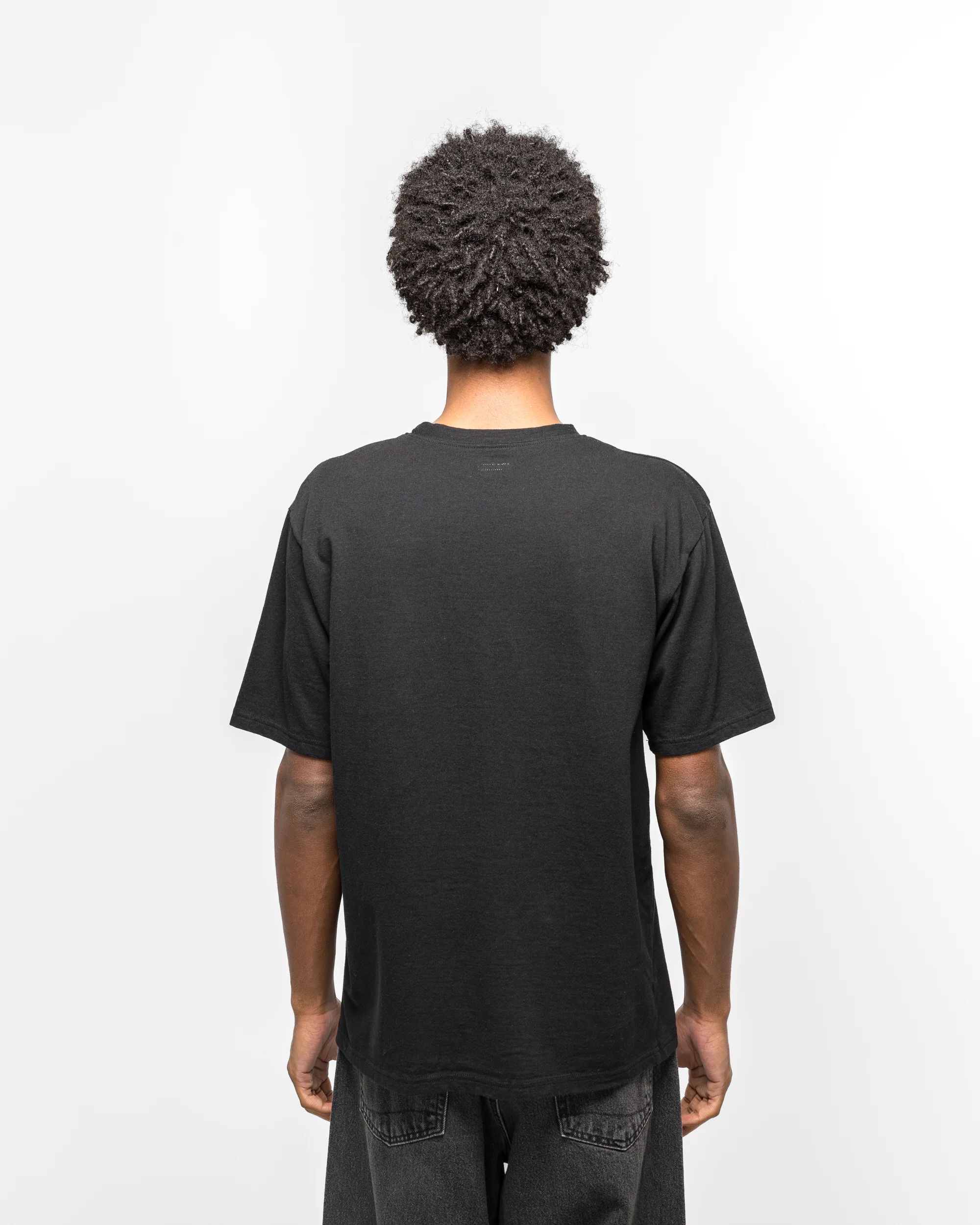 20/-Jersey Crew T (Two Trouts PECKISH RAINBOWY) - Black - Image 4