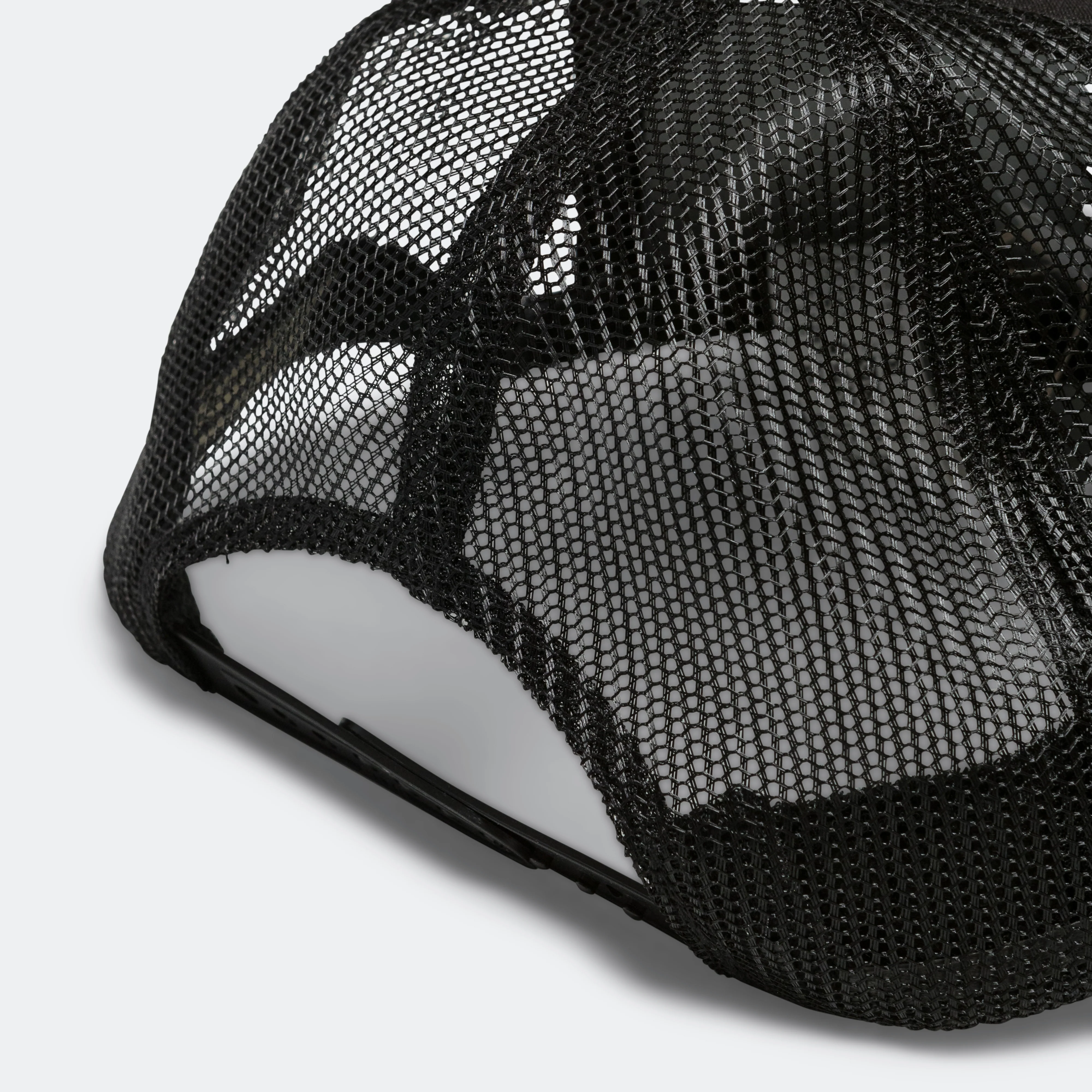 KOUNTRY PEARL Clutcher Silver Brim Truck Cap - Black - Image 4