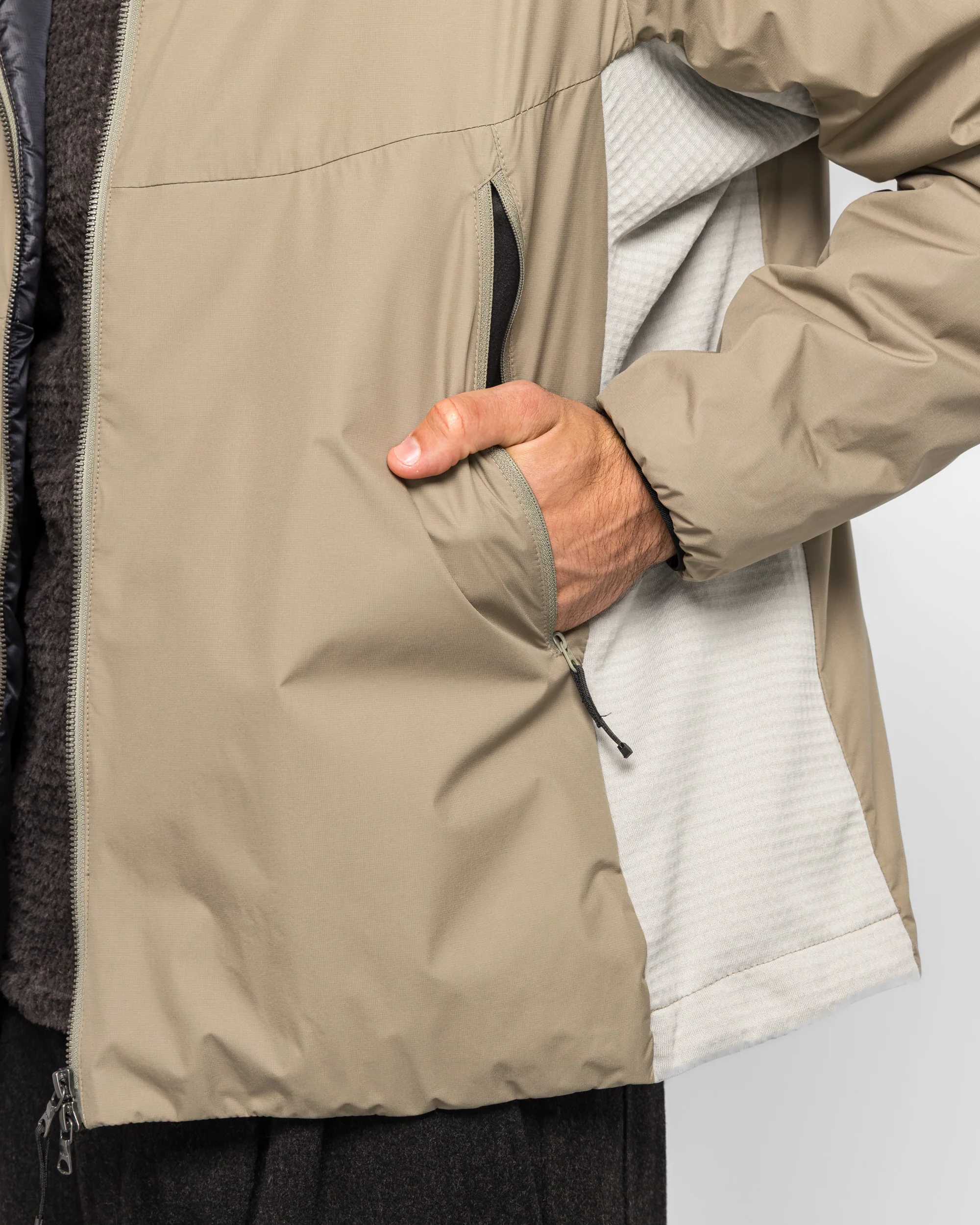 Logan Hybrid Jacket - GORE-TEX Windstopper 2L Nylon Drab - Image 5