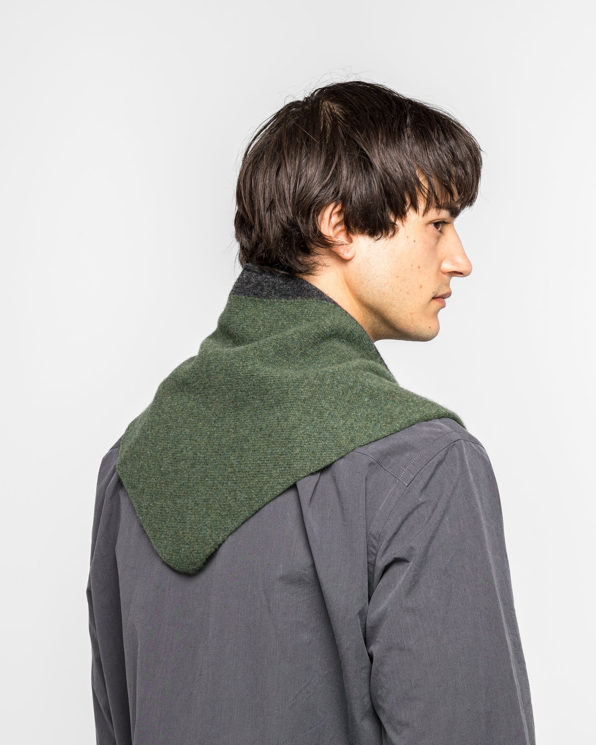 Tipped Scout Scarf - Green/Charcoal Lambswool - Image 3