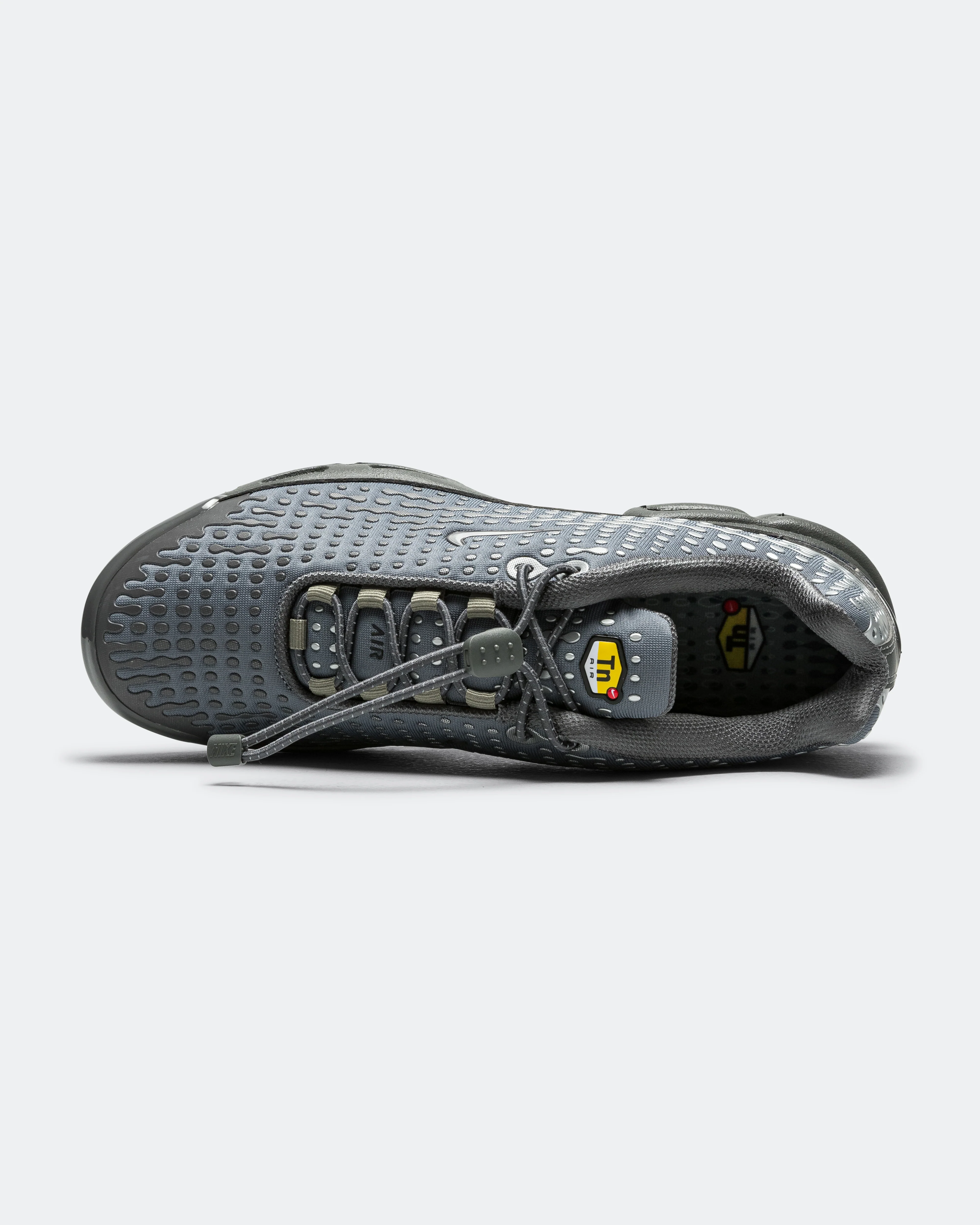 Air Max Plus VII - Smokey Grey/Metallic Silver-Iron Grey - Image 4