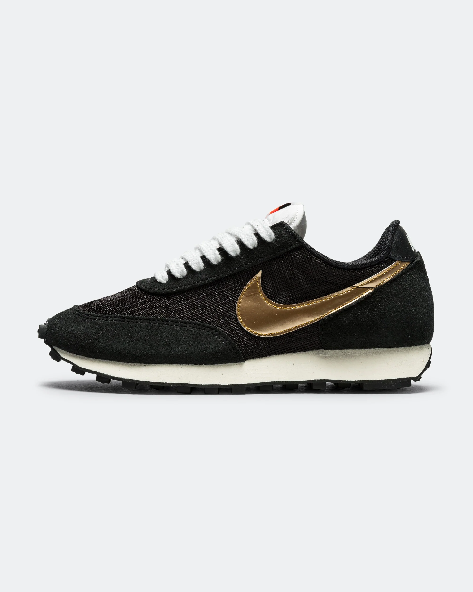 Daybreak SP - Black/Metallic Gold-Black