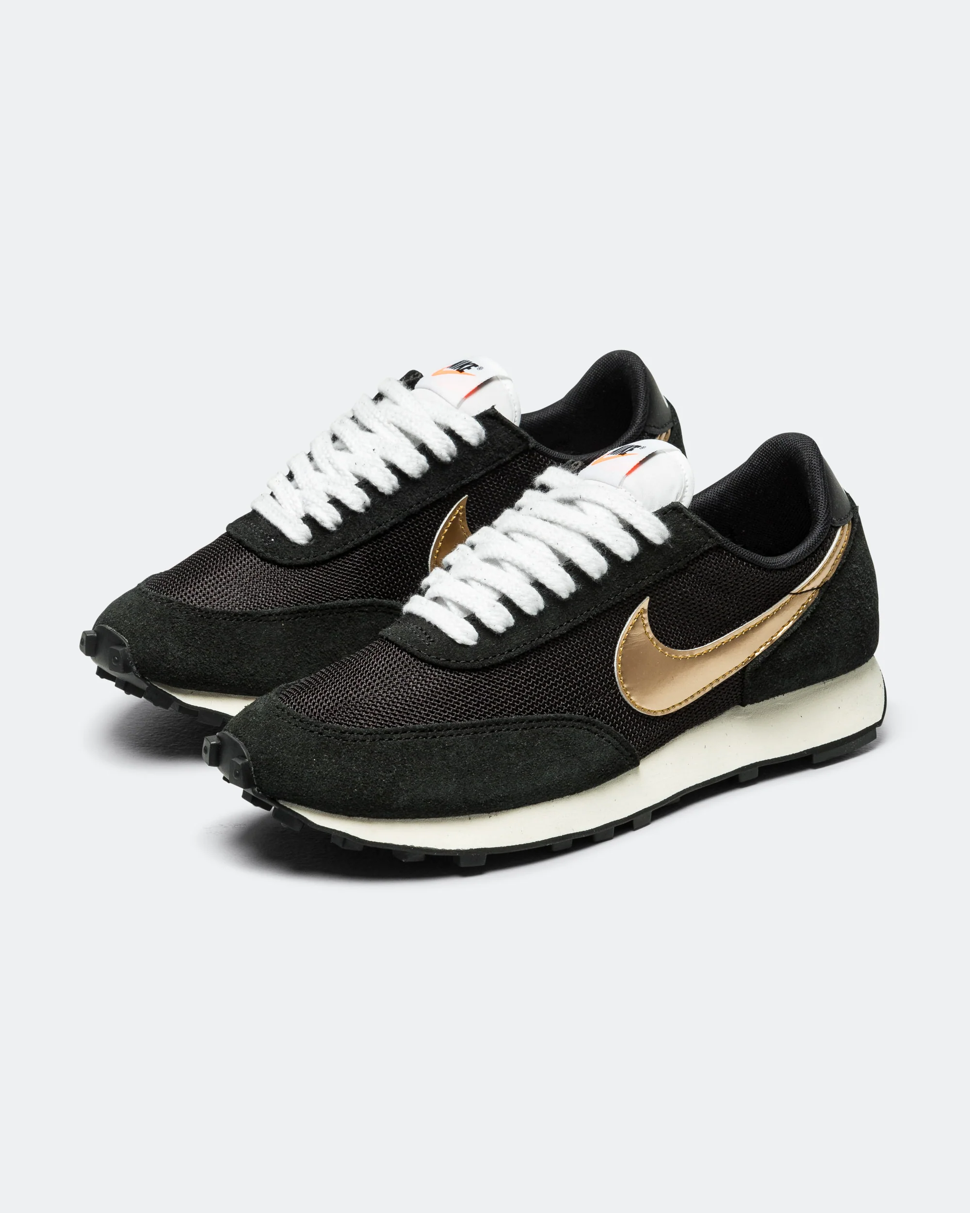 Daybreak SP - Black/Metallic Gold-Black - Image 2