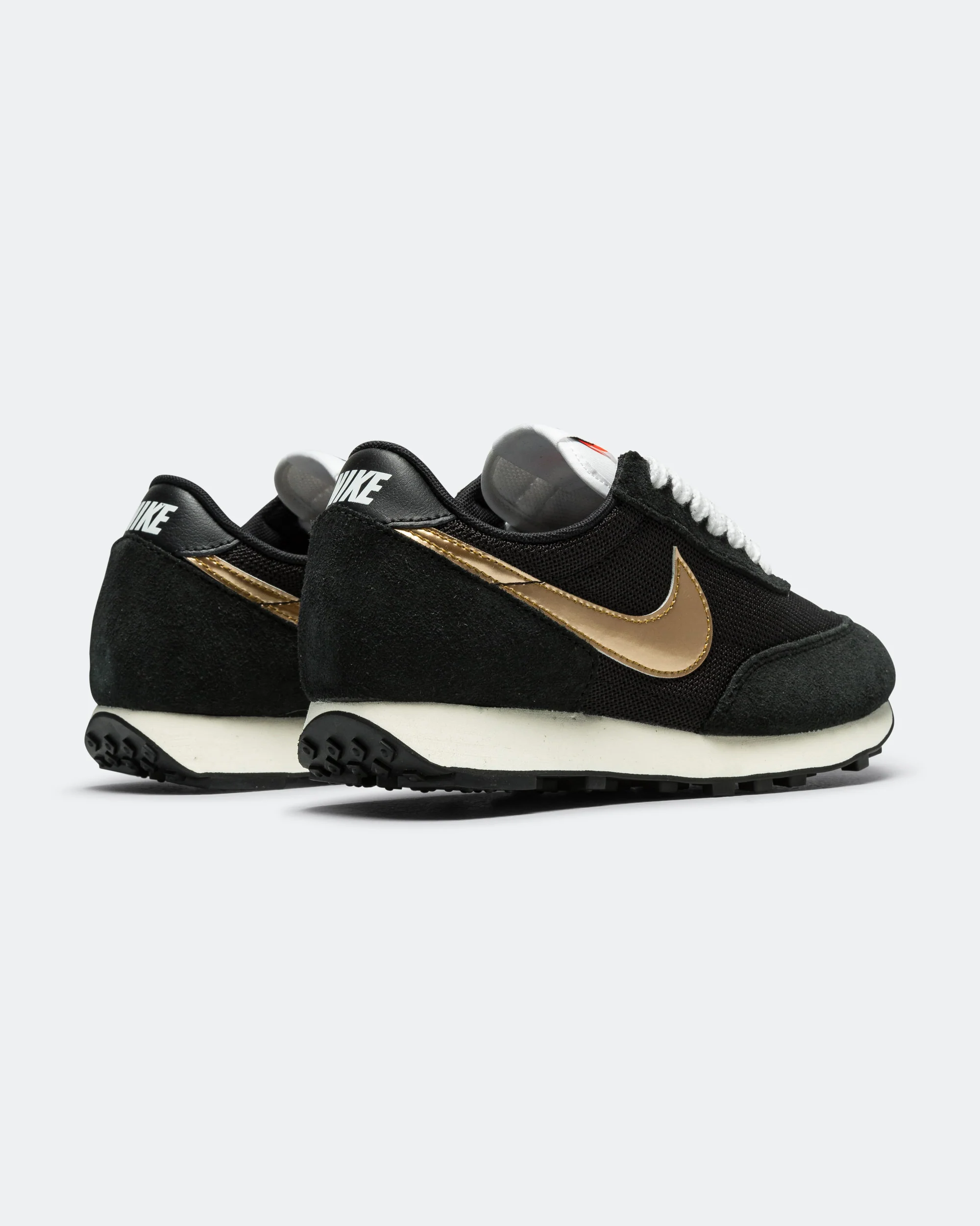 Daybreak SP - Black/Metallic Gold-Black - Image 3
