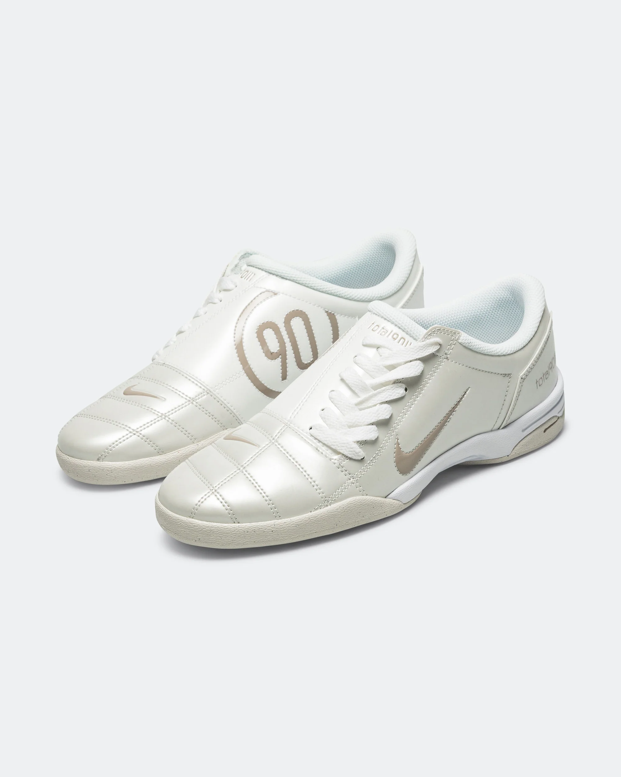 Total 90 - Photon Dust/College Grey-White - Image 2