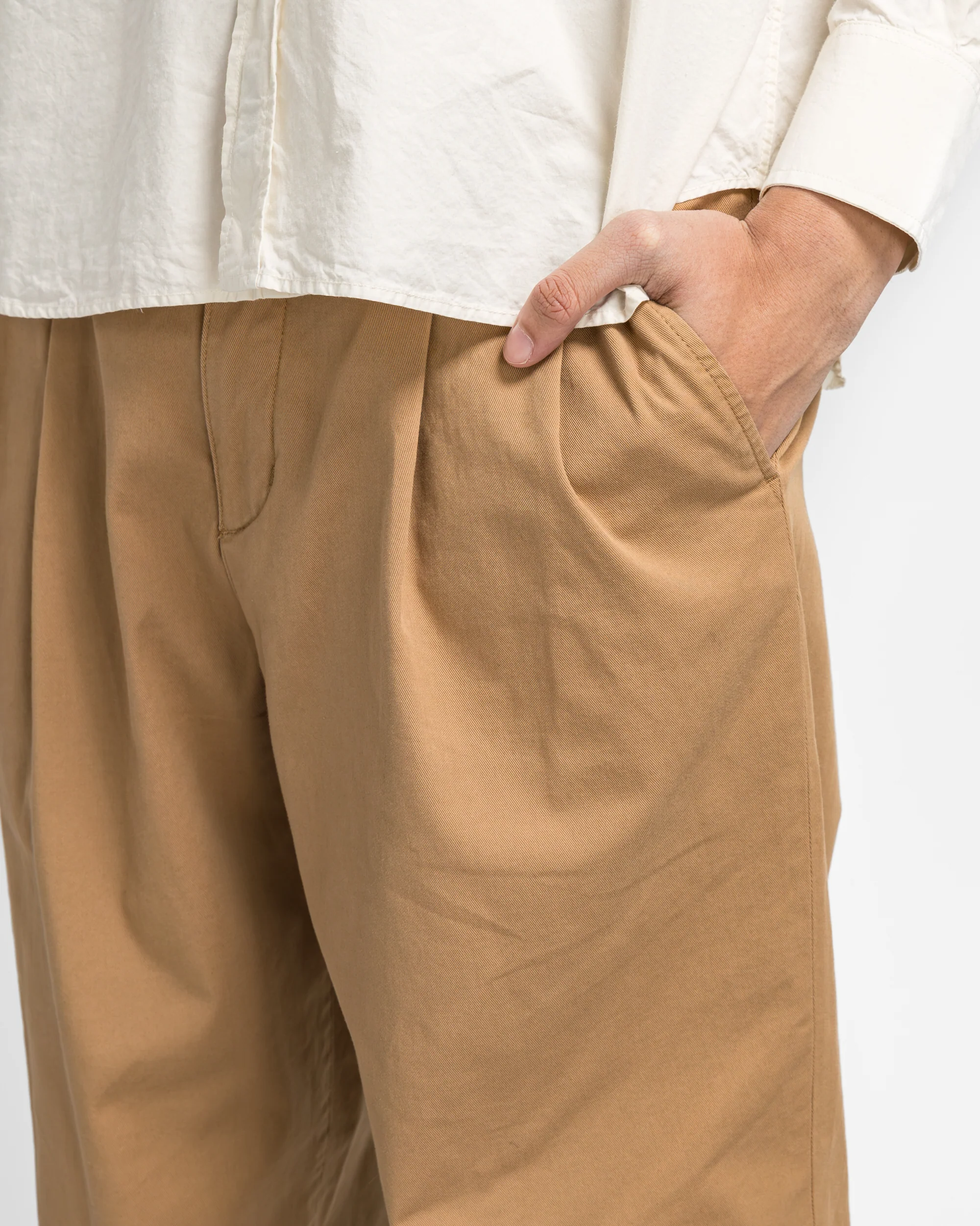 Benn Relaxed Twill Pleated Trouser - Utility Khaki - Image 5