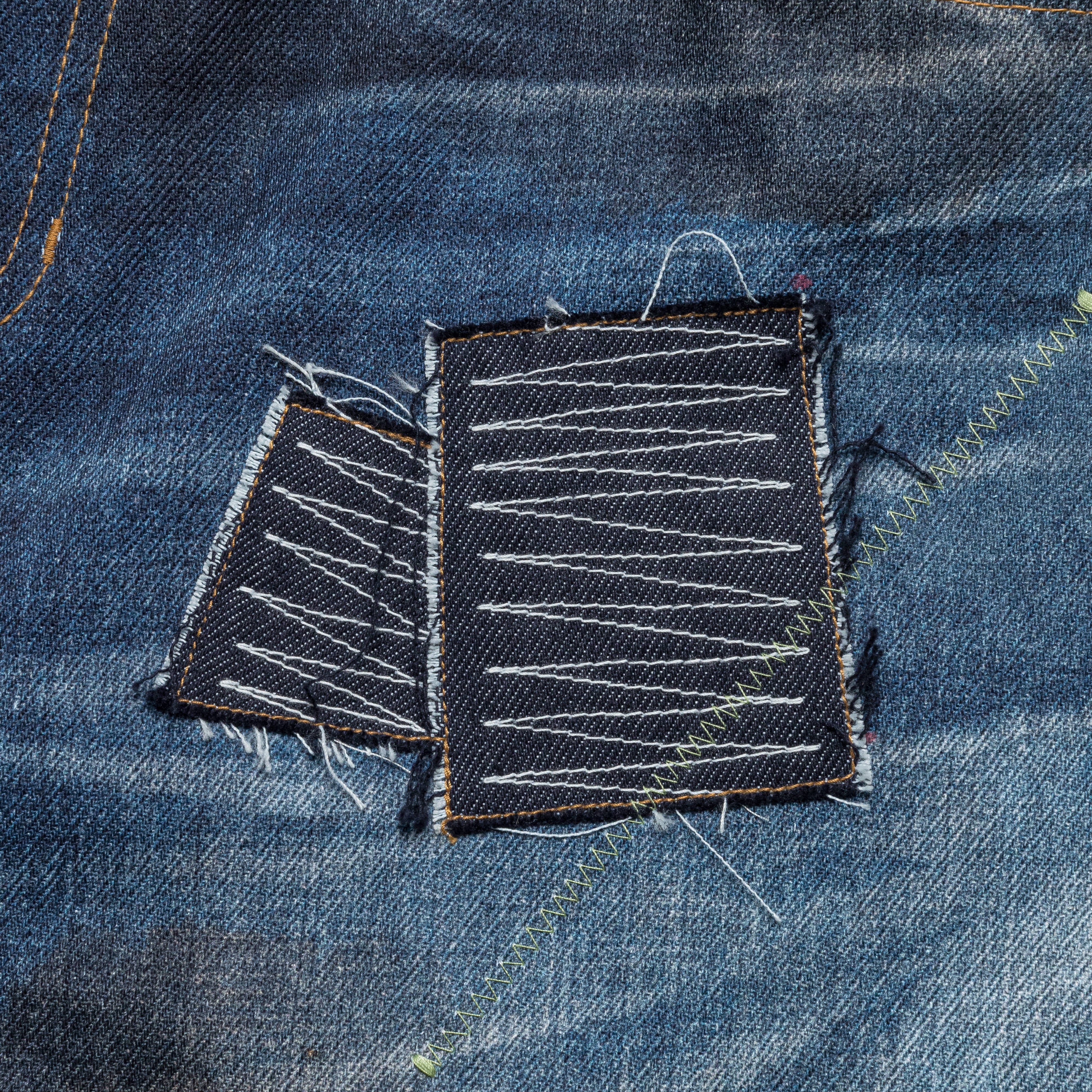Patchwork Printed Denim Jeans - Blue - Image 5