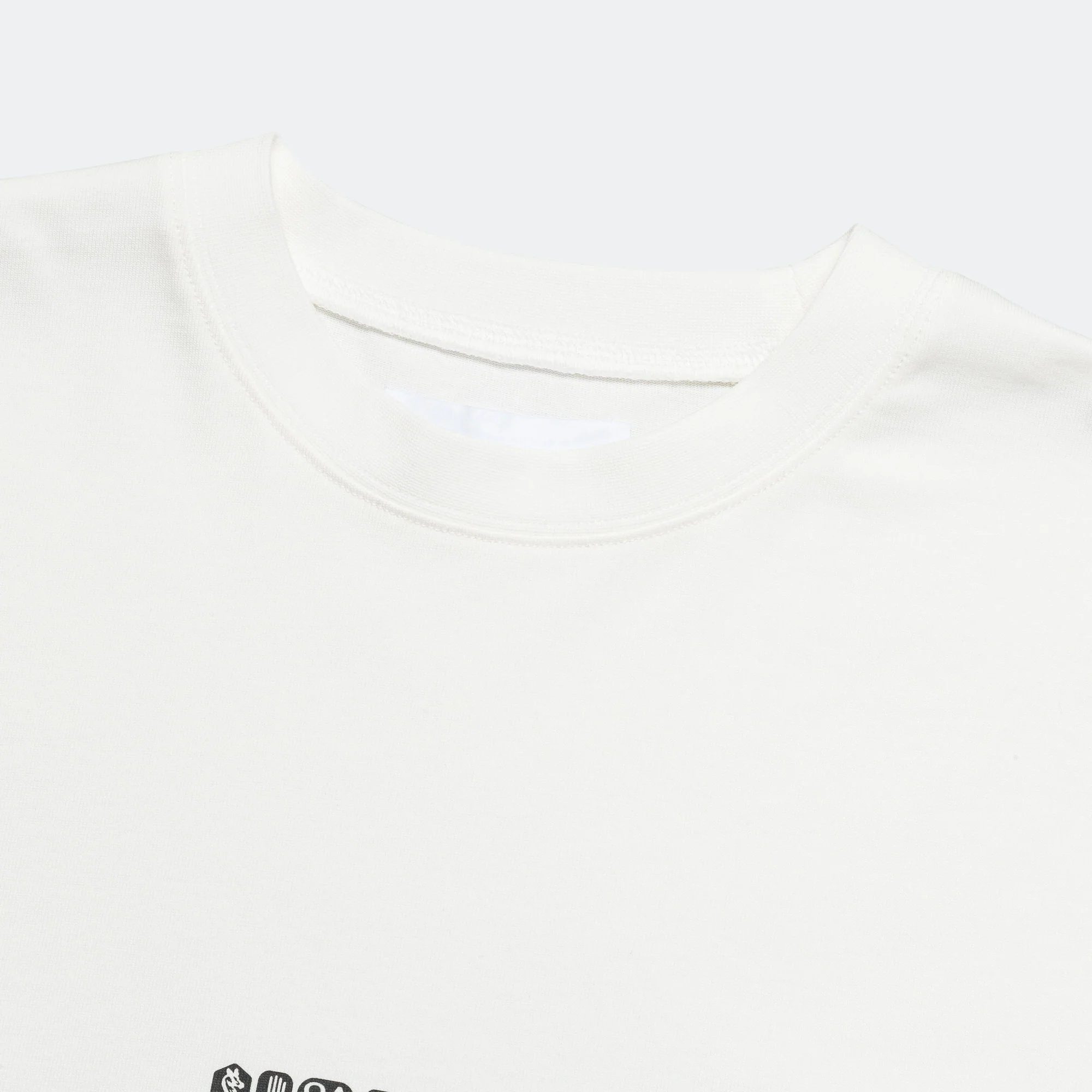 Peacemaker Painted Double Layer Boxy T-Shirt - Snow White - Image 3