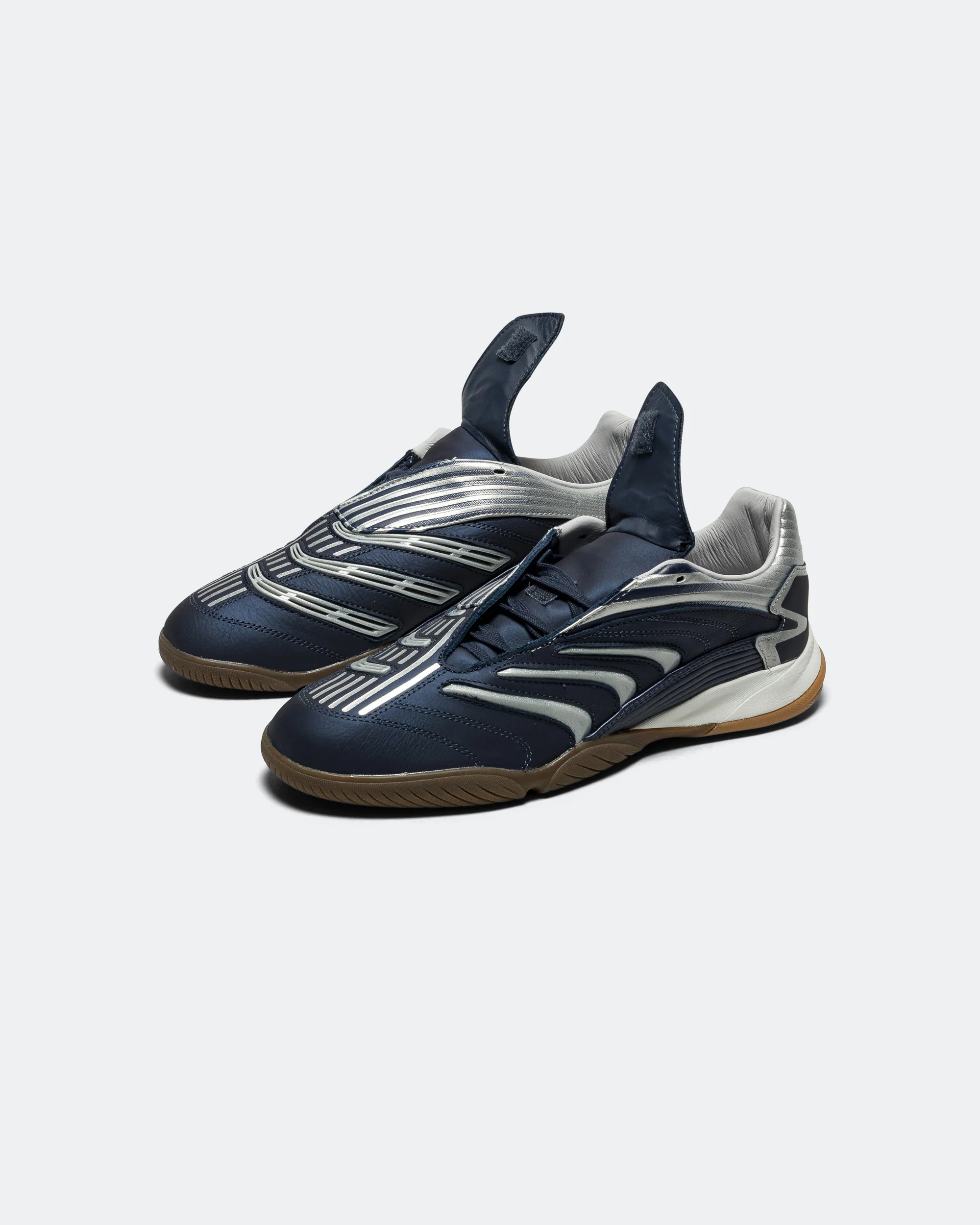 Predator Sala - Navy/Silver Metallic-Gum - Image 3