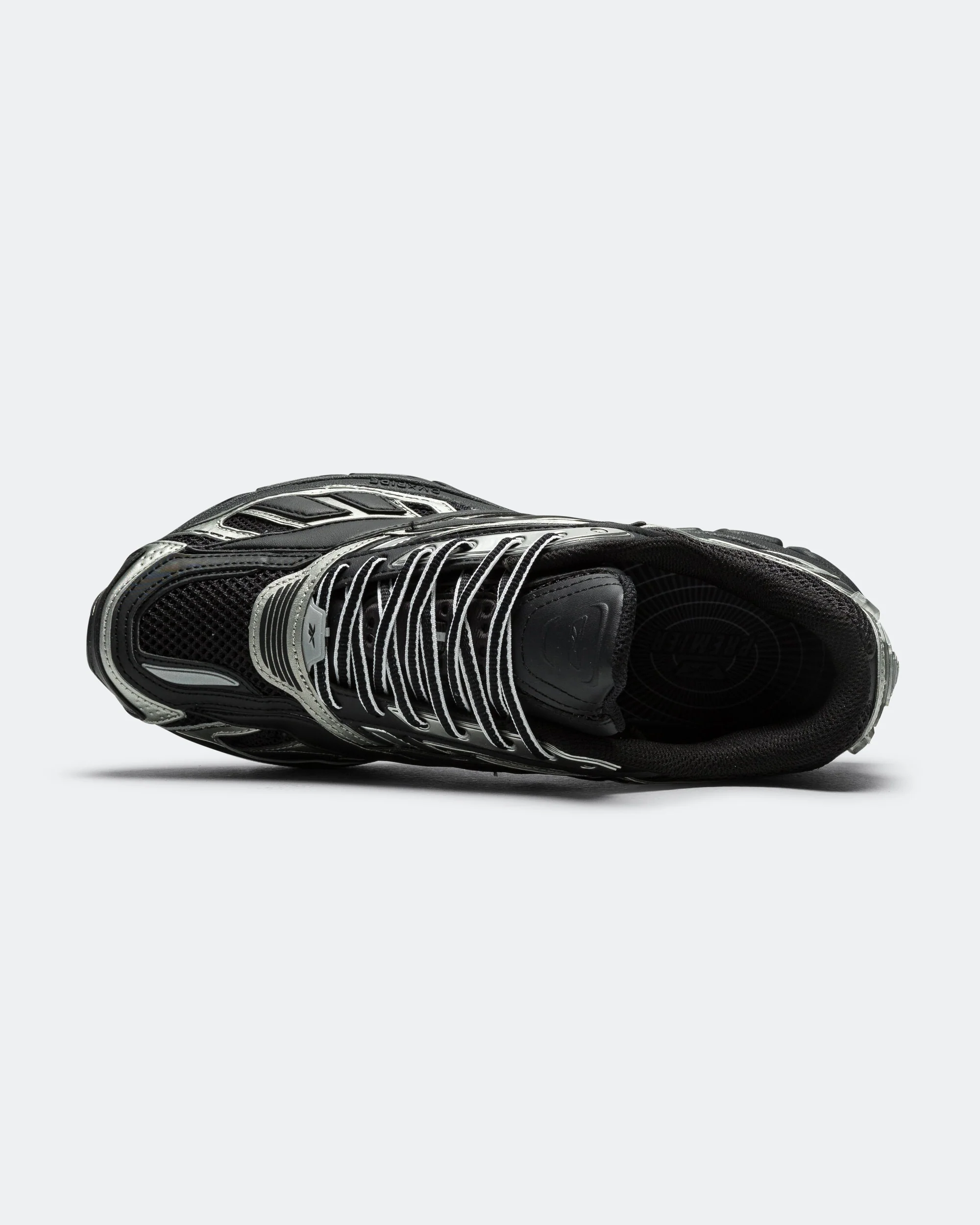 Premier Road Ultra - Black Metallic - Image 4