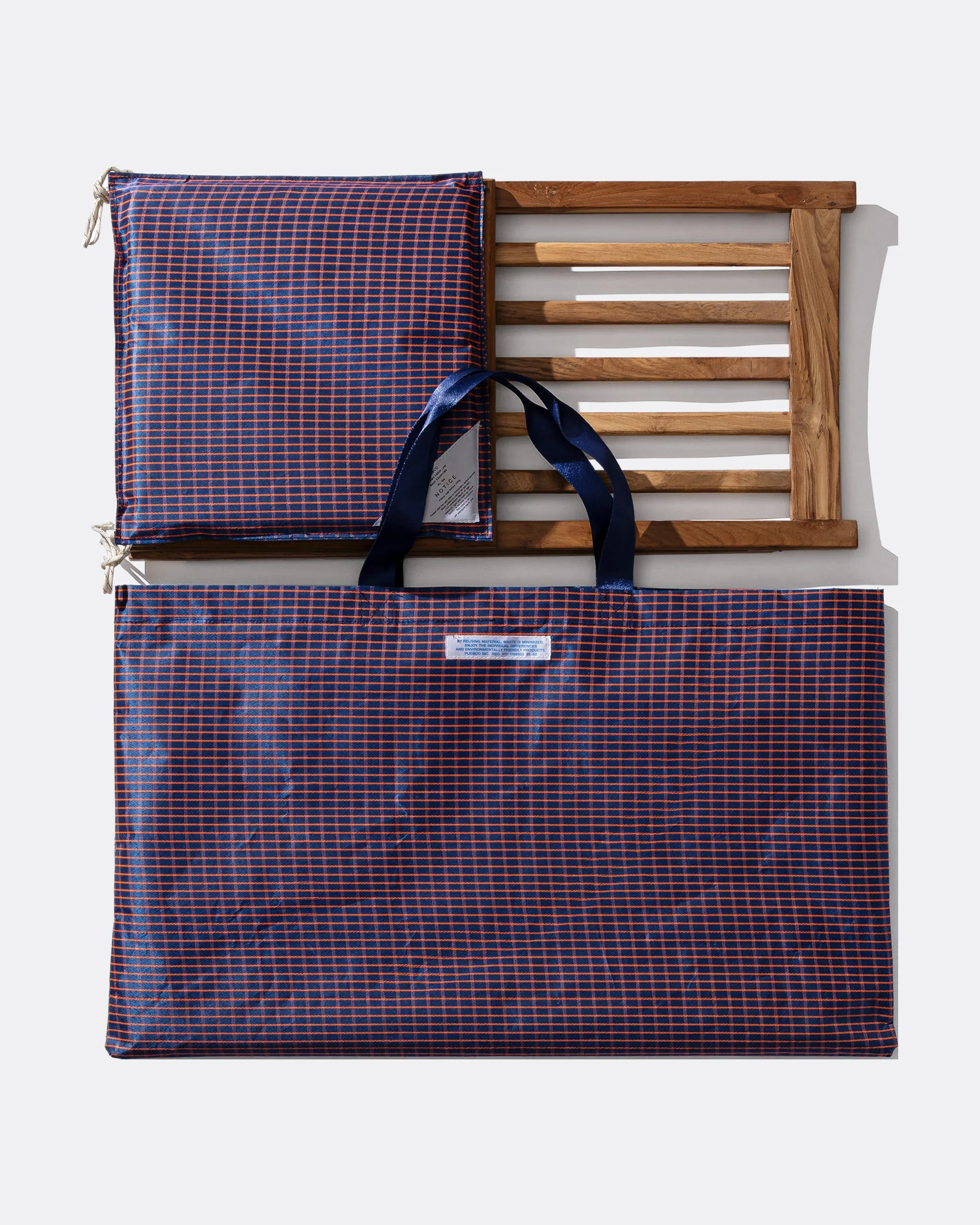 Portable Beach Chair w/ Bag - Image 3