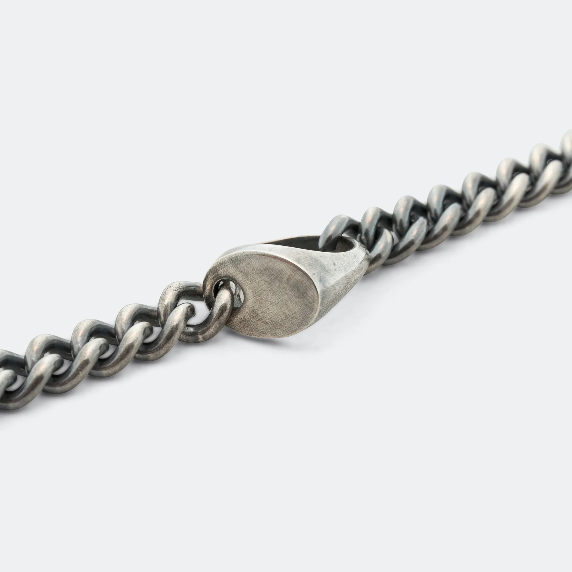 Ring Link Curb Bracelet - Silver Toned Brass - Image 6