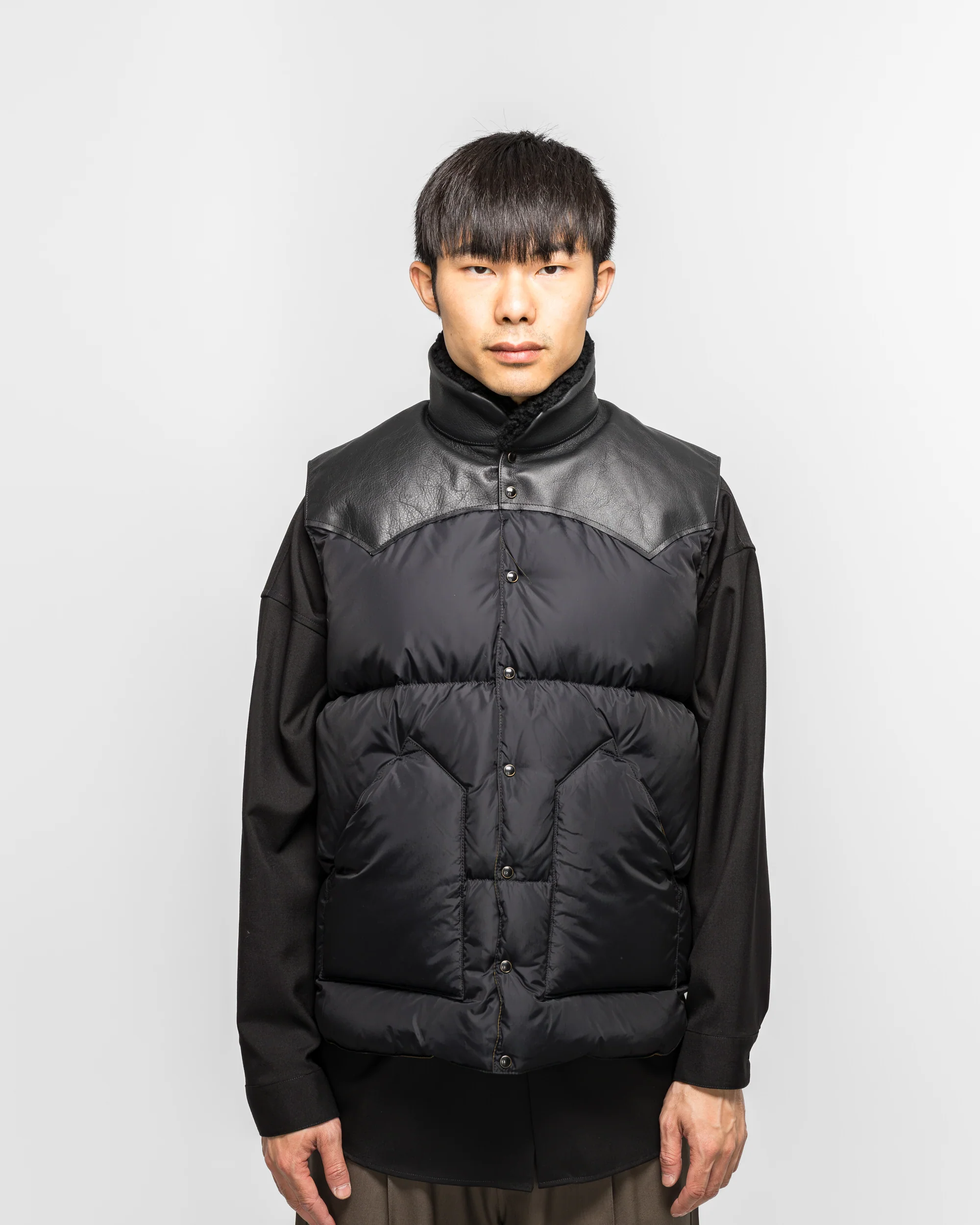 Christy Vest - Black - Image 2