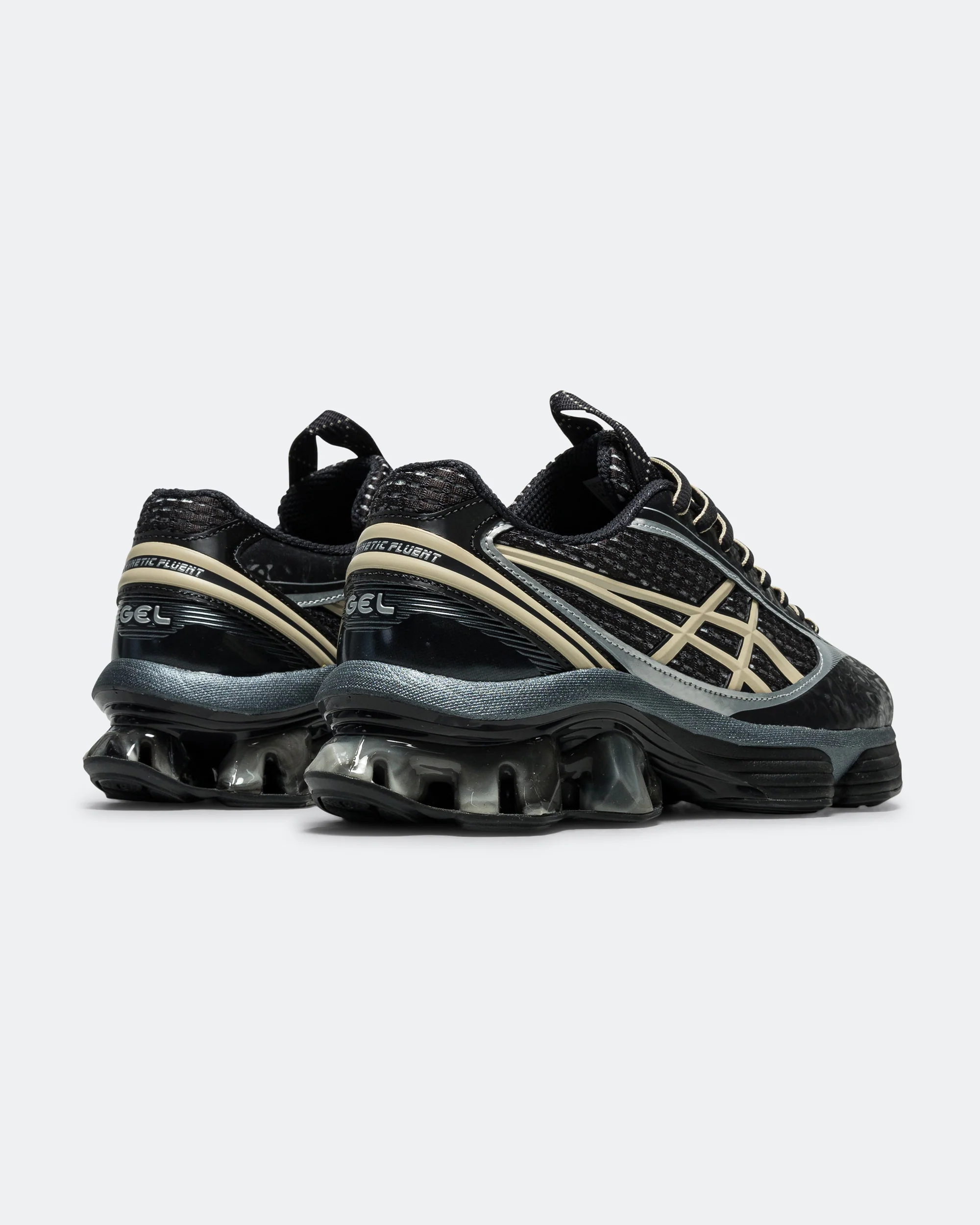 US6-S GEL-Kinetic Fluent - Black/Vanilla - Image 3