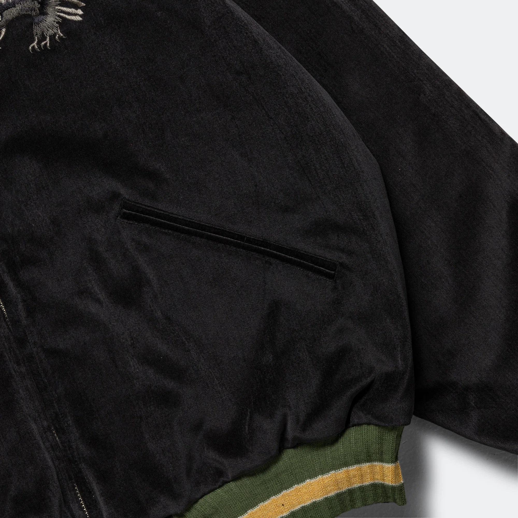 Velveteen Souvenir JKT Raven & Skull - Black - Image 6
